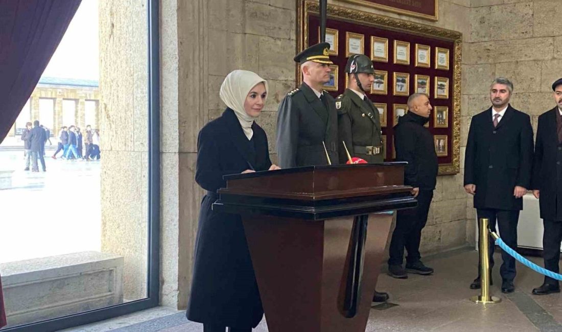 Aile ve Sosyal Hizmetler Bakanı Mahinur Özdemir Göktaş, beraberindeki heyetle