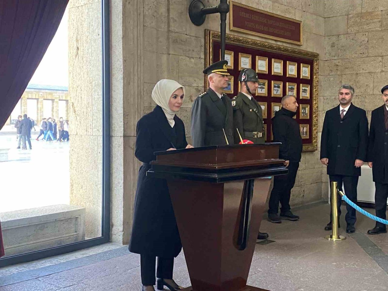 Aile ve Sosyal Hizmetler Bakanı Mahinur Özdemir Göktaş, beraberindeki heyetle
