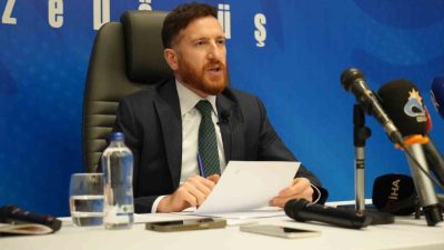 Erzurumspor FK Başkanı Ahmet Dal, düzenlediği basın toplantısında takımın ligdeki