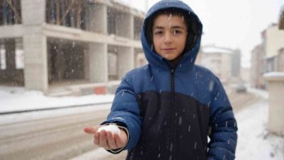 Bayburt, Aralık ayının bitmesine sayılı günler kala kar yağışıyla güne