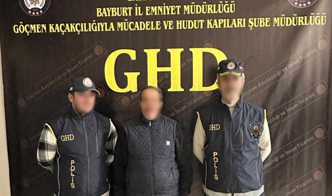 Bayburt’ta Göçmen Kaçakçılığıyla Mücadele ve Hudut Kapıları Şube Müdürlüğü ekiplerince