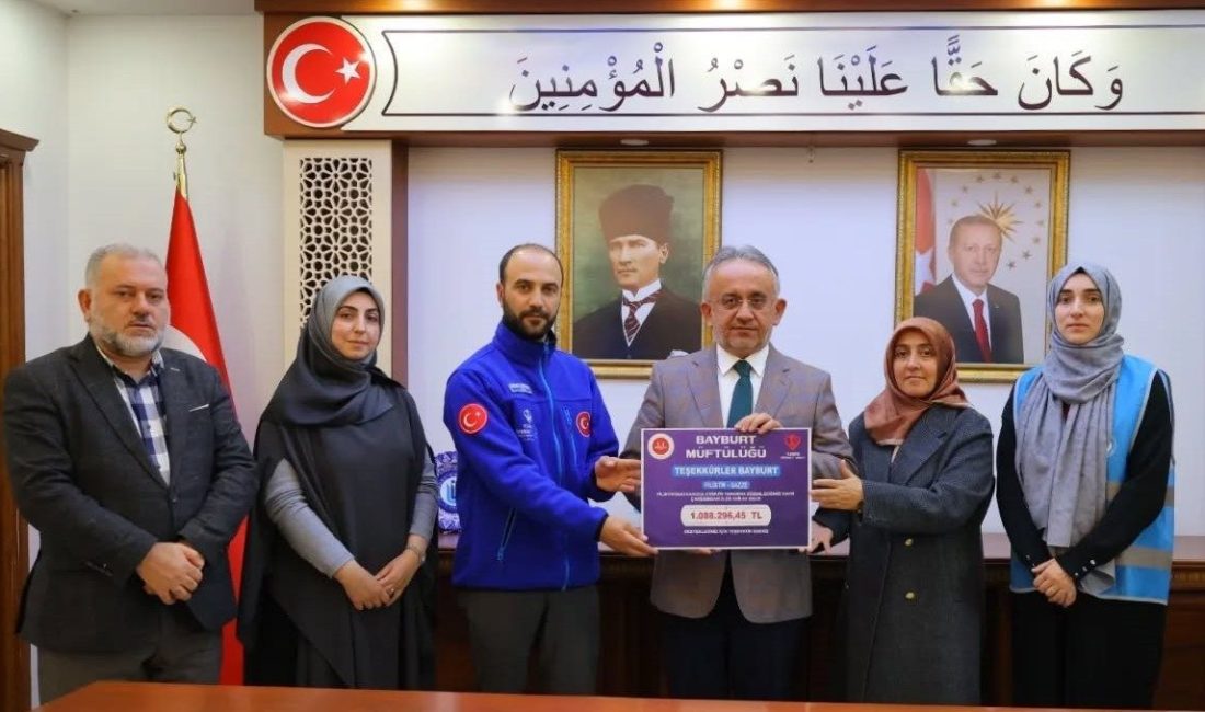 Bayburt İl Müftülüğü tarafından ’Bayburt Filistin’in Yanında’ sloganıyla düzenlenen hayır