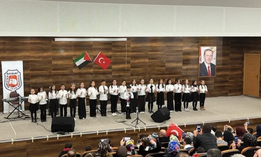 Bayburt Kaleardı 75. Yıl İlkokulu tarafından Filistin’e destek amacıyla dayanışma