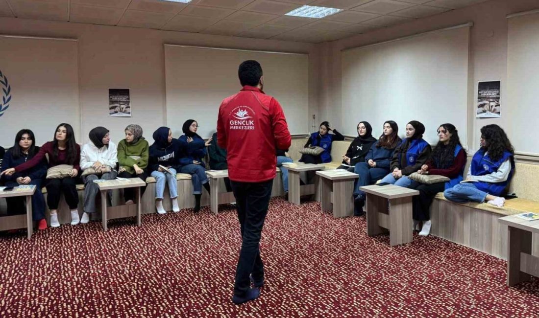 Bayburt Gençlik Merkezi tarafından gençlere yönelik bağımlılıkla mücadele kapsamında bilgilendirme