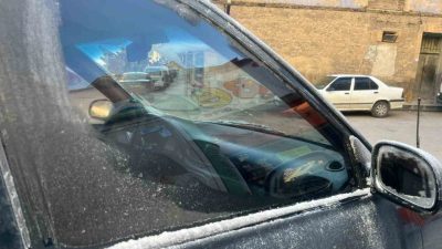 Bayburt’ta dondurucu soğuklar sabah saatlerinde yaşamı olumsuz etkilemeye devam ediyor.