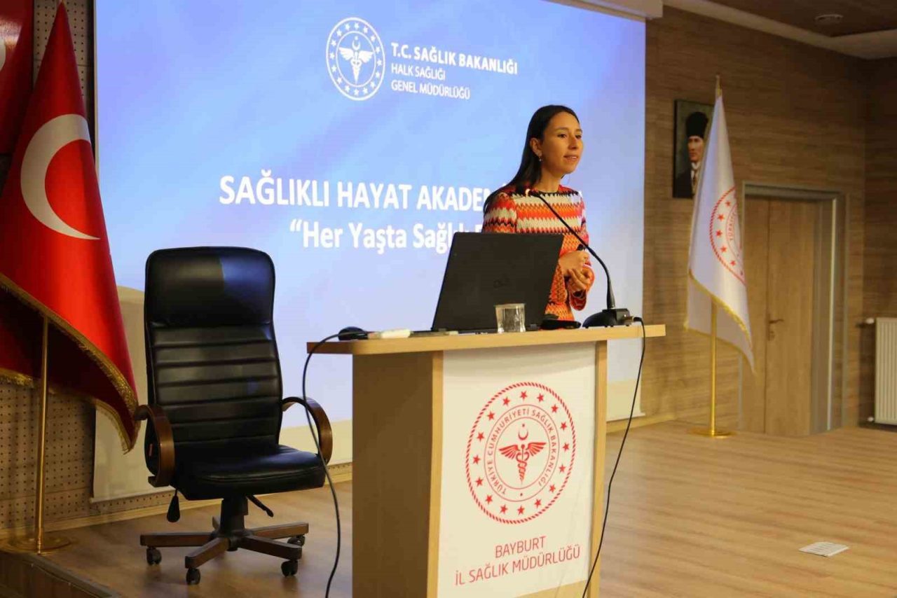 Bayburt’ta Sağlıklı Hayat Akademisi (SAHA) eğitimleri devam ediyor. Her yaşa