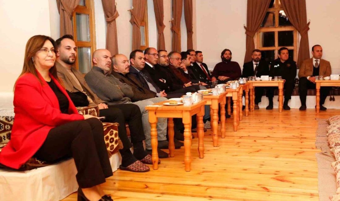 Bayburt Üniversitesi Danışma Kurulu Toplantısı gerçekleştirilerek, üniversitenin yıl sonu faaliyetleri