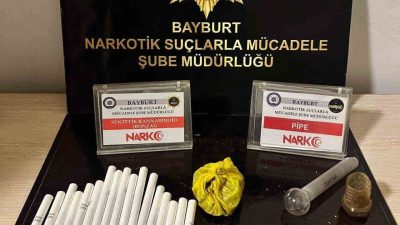 Bayburt’ta narkotik suçlarla mücadele kapsamında gerçekleştirilen operasyonlarda bonzai maddesi ile