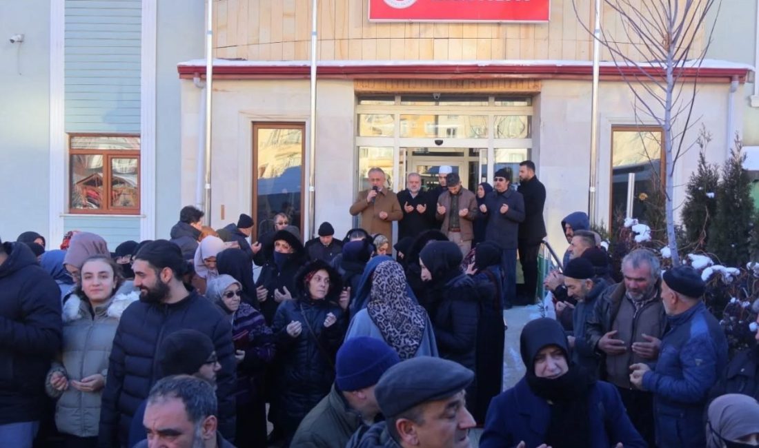 Umre ibadetini yerine getirmek üzere Bayburt’tan yola çıkan vatandaşlar, düzenlenen