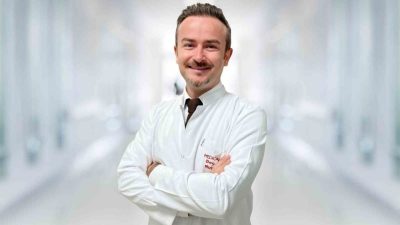 Burun estetiğinde tercih edilen güncel yaklaşımlardan bahseden Plastik, Rekonstrüktif ve