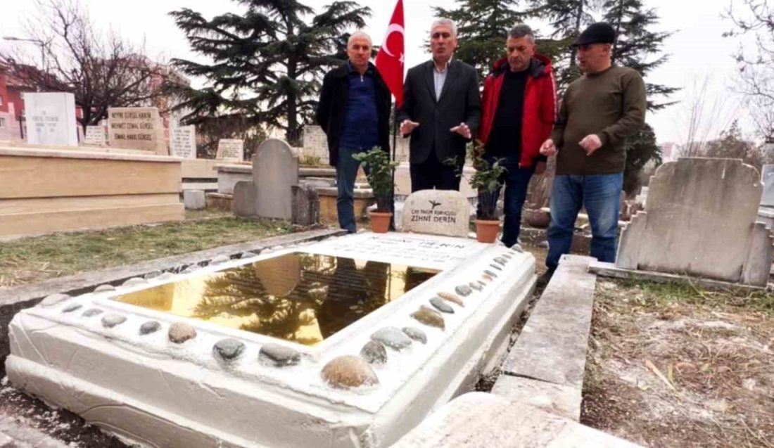 Rize’yi çayla buluşturan, çay üzerinde yaptığı çalışmalarla bilinen Zihni Derin,