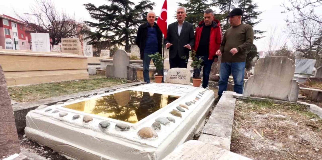 Rize’yi çayla buluşturan, çay üzerinde yaptığı çalışmalarla bilinen Zihni Derin,