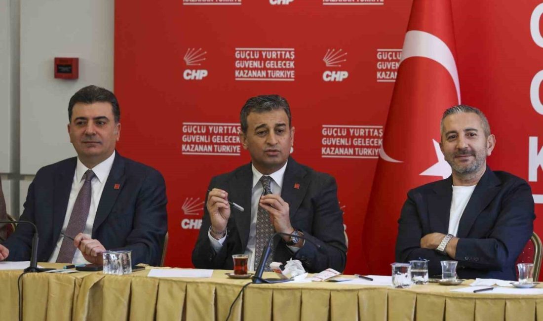 Cumhuriyet Halk Partisi (CHP) Parti Sözcüsü Zeynel Emre, Mersin Milletvekili