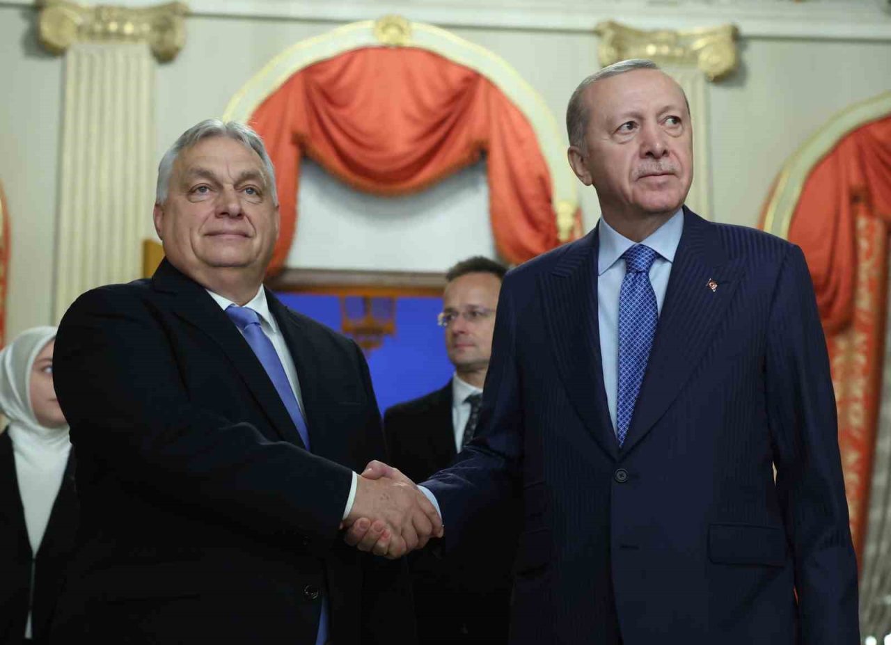 Cumhurbaşkanı Recep Tayyip Erdoğan, Macaristan Başbakanı Viktor Orban’la Cumhurbaşkanlığı Dolmabahçe