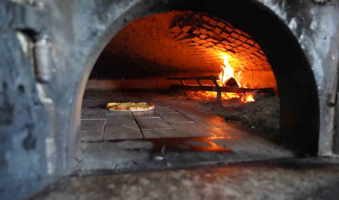 Rize’nin coğrafi işaretli Derepazarı Pidesi yiyenlerin damağında kalıcı bir lezzet