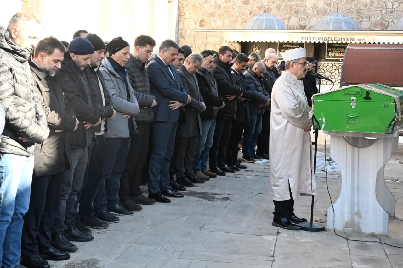 Erzurum Valiliği Özel Kalem Müdürü Suat Doğan’ın vefat eden annesi