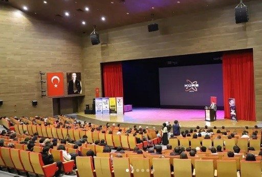 Erzincan Binali Yıldırım Üniversitesi (EBYÜ) ev sahipliğinde; EBYÜ Kurumsal İletişim