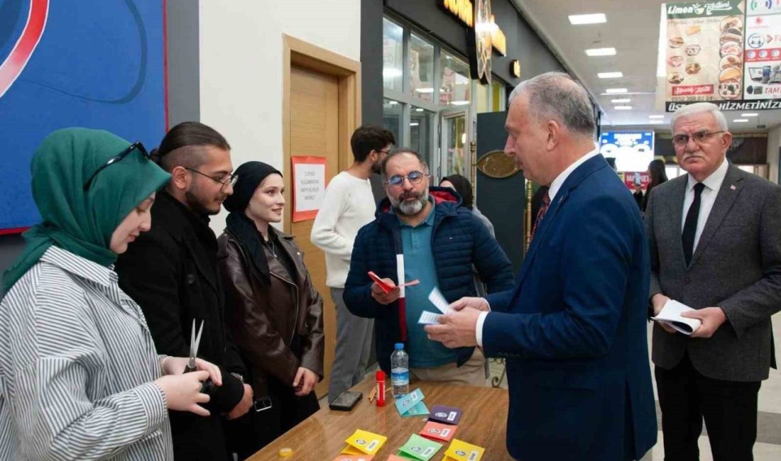 Erzincan Binali Yıldırım Üniversitesi (EBYÜ) Rektörü Prof. Dr. Akın Levent,