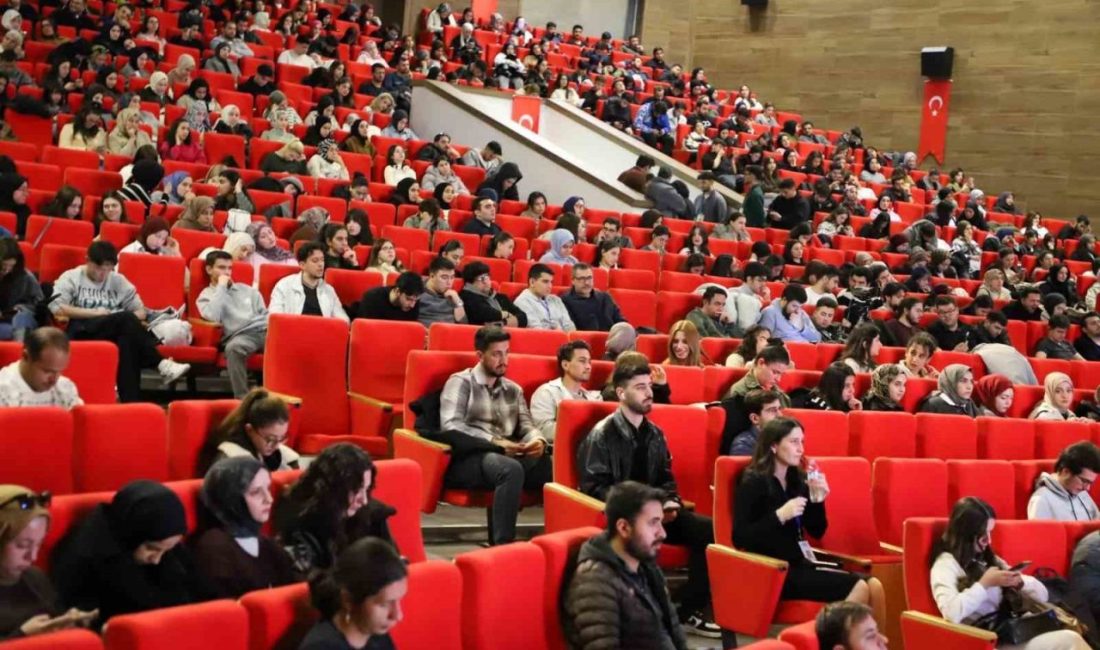 Erzincan Binali Yıldırım Üniversitesi (EBYÜ) Rektörü Prof. Dr. Akın Levent,