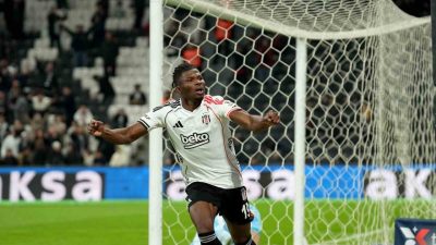 Gaziantep FK karşılaşmasında Beşiktaş’ın ilk golünü kaydeden El Bilal Toure,
