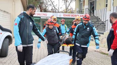 Elazığ’da gerçekleştirilen deprem ve yangın tatbikatı gerçeği aratmazken, ekipler müdahale
