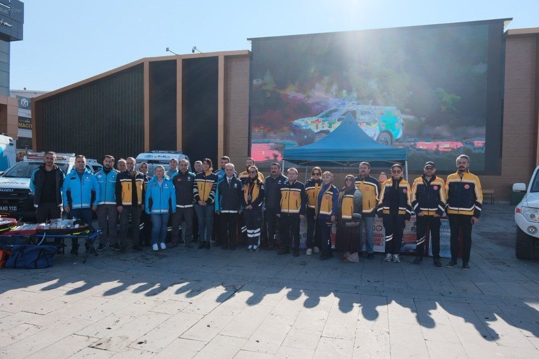 Erzincan İl Sağlık Müdürlüğü tarafından 1-7 Aralık Acil Sağlık Hizmetleri