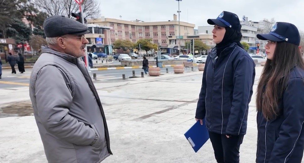 Erzincan Belediyesi tarafından hayata geçirilen “Çevremizi Temiz Tutalım” kampanyası kapsamında