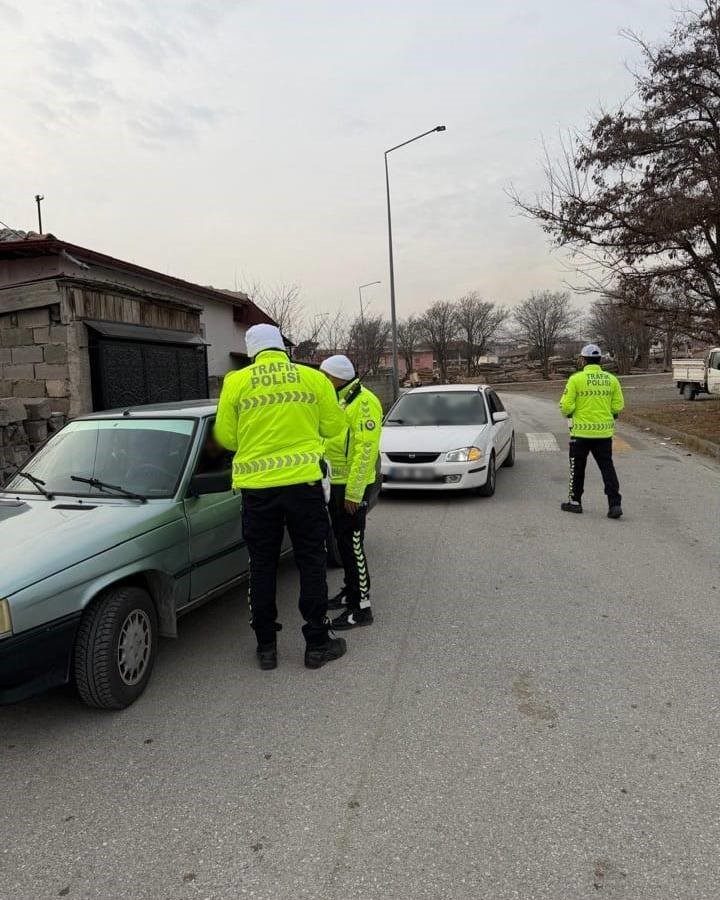 Erzincan Emniyet Müdürlüğü tarafından çocuk ve gençlerin güvenli bir eğitim