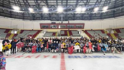 Aylardır sporda ve gençlik hizmetlerinde il karnesinde birinciliğini koruyan Erzurum