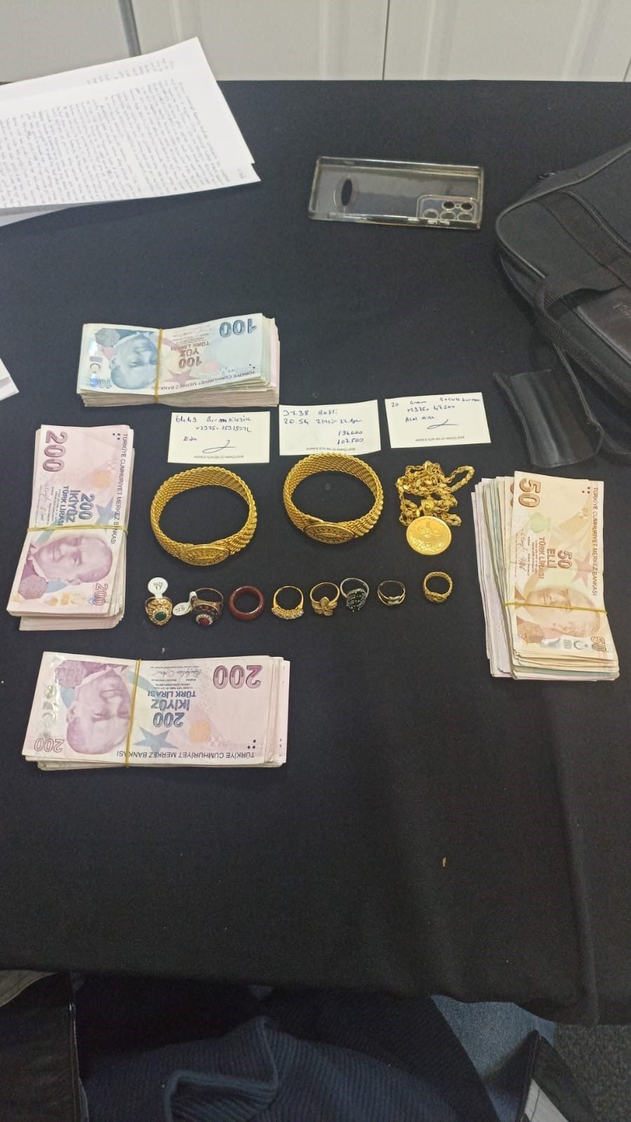 Erzurum’da dolandırıcılık şüphesiyle teknik ve fiziki takibe alınan bir kişi