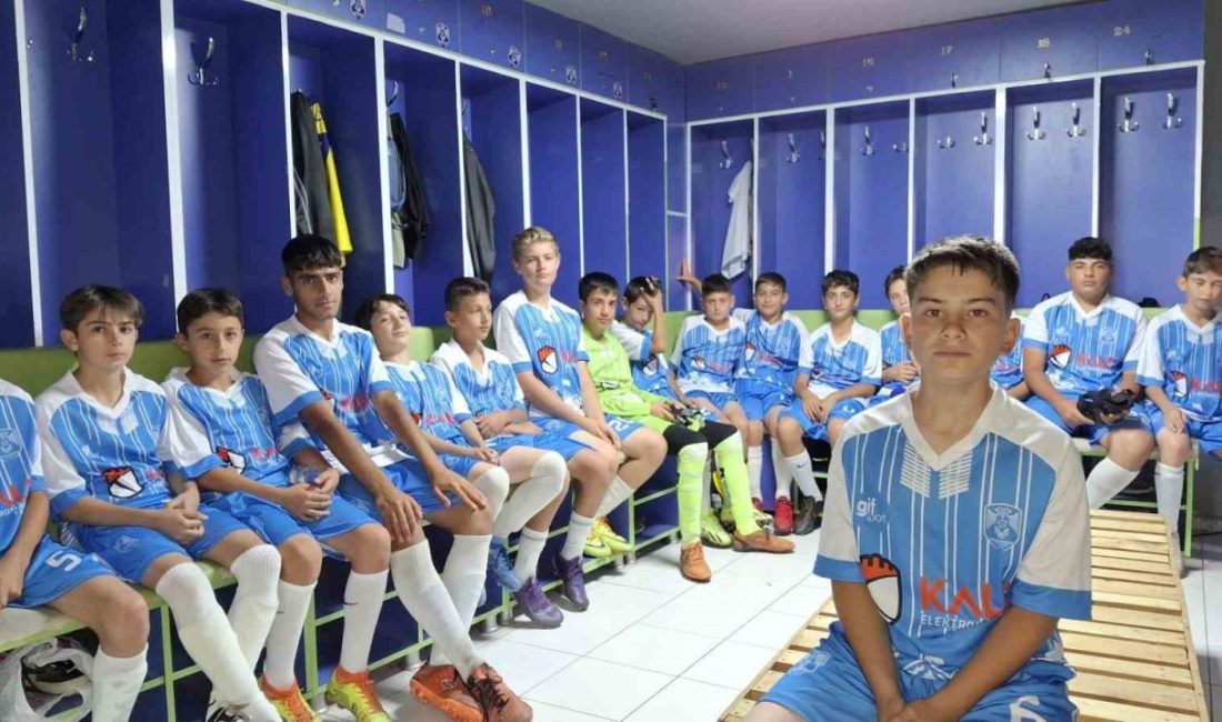 Erzurumşehir Spor Kulübü U-16 takımı Play Off’lara kalarak önemli bir