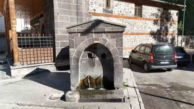 Erzurum şehir merkezinde tescil edilmiş 175 tarihî çeşme bulunuyor. Erzurum