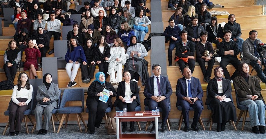 Erzurum Teknik Üniversitesi (ETÜ) Merkez Kütüphanesi ev sahipliğinde “Erzurum’daki Kütüphaneleri