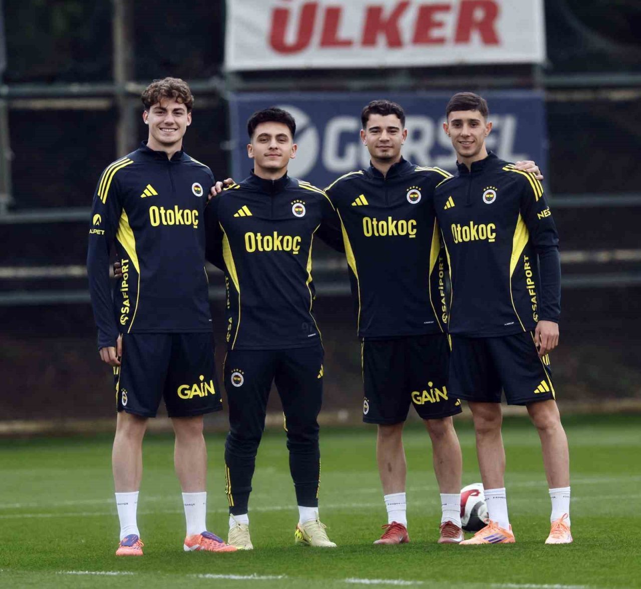 Fenerbahçe, yarın evinde Beşiktaş ile oynayacağı Ziraat Türkiye Kupası C