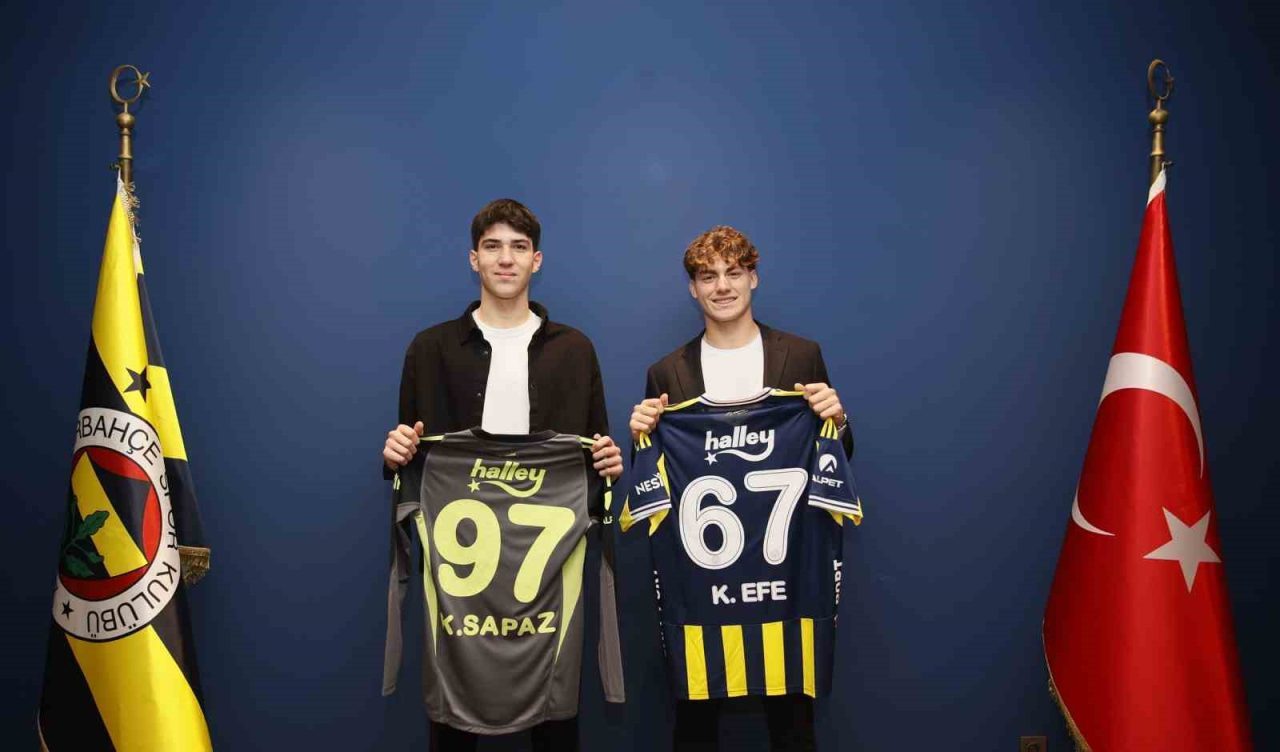 Fenerbahçe, U19 takımında forma giyen 2008 doğumlu futbolcular Kamil Efe