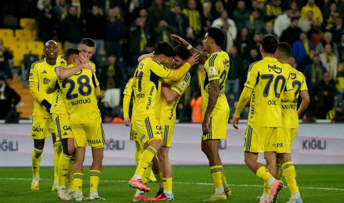 Trendyol Süper Lig’de Konyaspor’u 4-0 mağlup eden Fenerbahçe, ilk 16