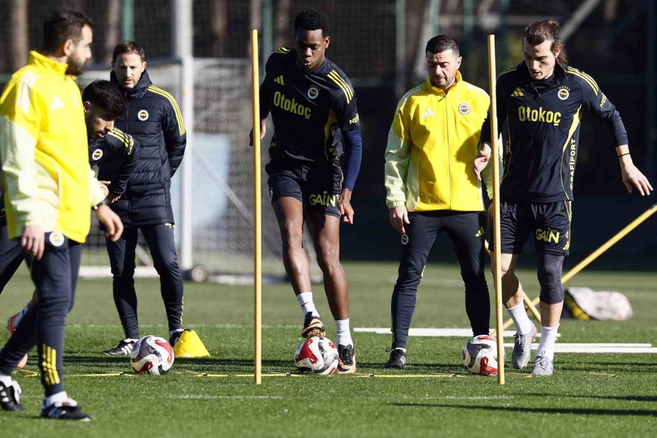 Fenerbahçe, 20 Aralık Cumartesi günü Eyüpspor ile Atatürk Olimpiyat Stadyumu’nda