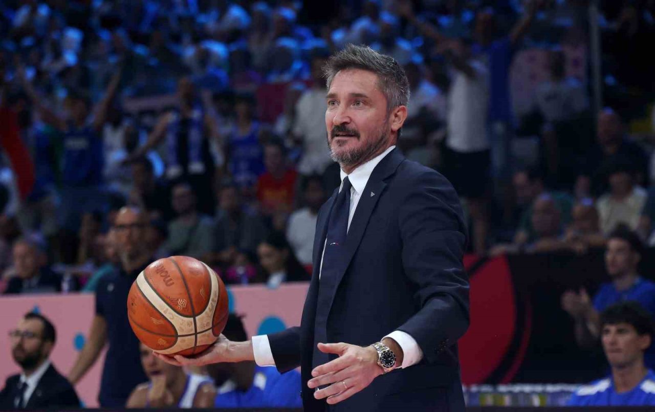 Galatasaray Erkek Basketbol Takımı, İtalyan Başantrenör Gianmarco Pozzecco ile 2026-2027