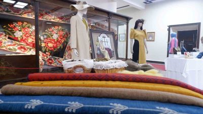 Erzurum ve çevresinde kadınların örtü olarak kullandığı ehram, büyük ölçüde