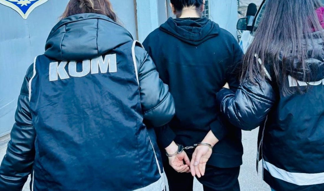 Artvin’de hakkında 12 yıl hapis cezası bulunan uyuşturucu suçlusu Gürcistan’a