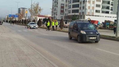 Kastamonu’da yolun karşı tarafına geçmek isterken hafif ticari aracın çarpması