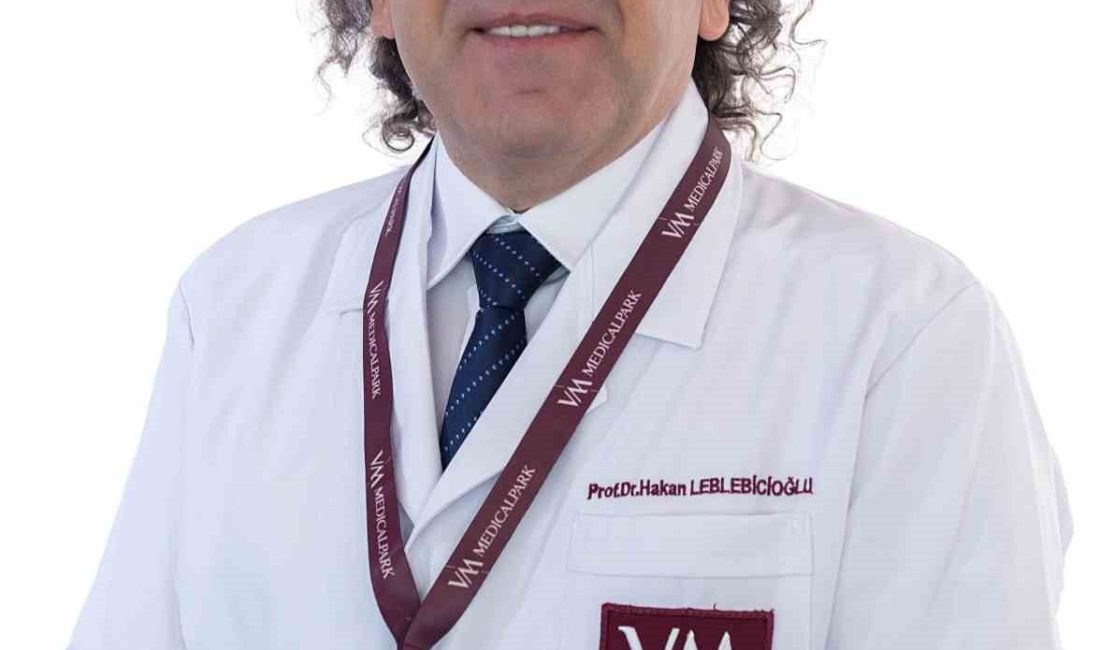 “1 Aralık Dünya AIDS Günü” kapsamında açıklamalarda bulunan Enfeksiyon Hastalıkları