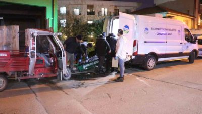 Sakarya’nın Adapazarı ilçesinde bulunan inşaat sahasında erkek cesedi bulundu. Papuççular