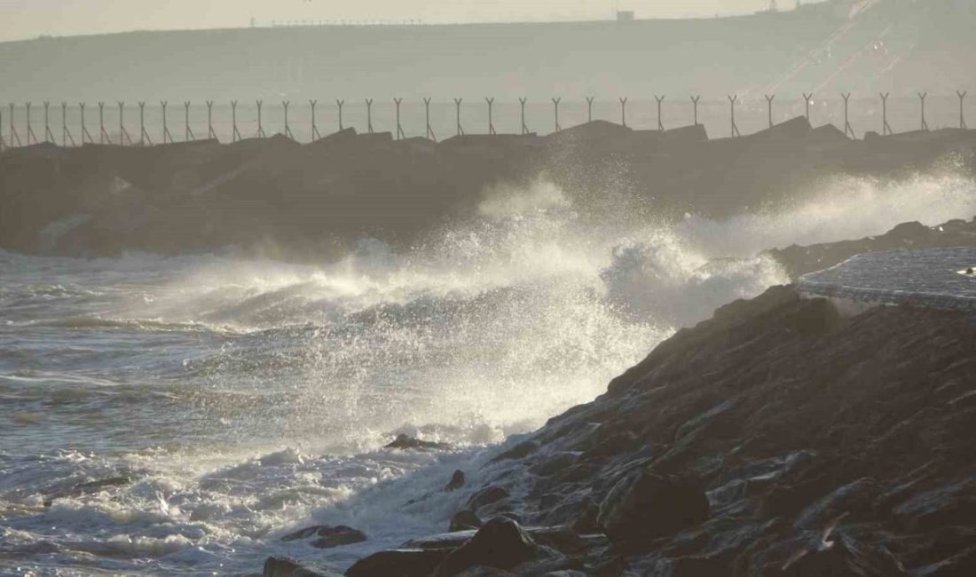 Doğu Karadeniz’de etkili olan fırtına tezgahları da vurdu. Fırtına nedeniyle