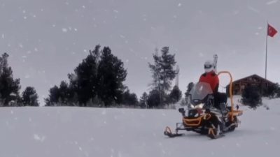 Kars İl Jandarma Komutanlığı’na bağlı Jandarma Arama Kurtarma (JAK) timleri,