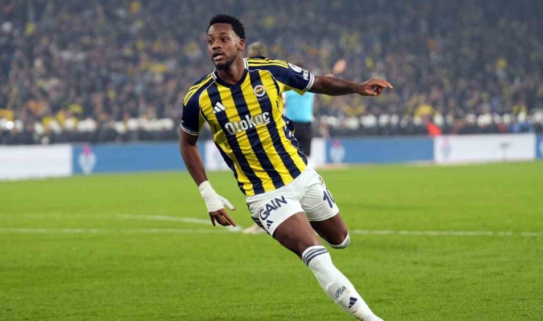 Fenerbahçe’nin Kolombiyalı forveti Jhon Duran, Galatasaray maçında attığı golle bu