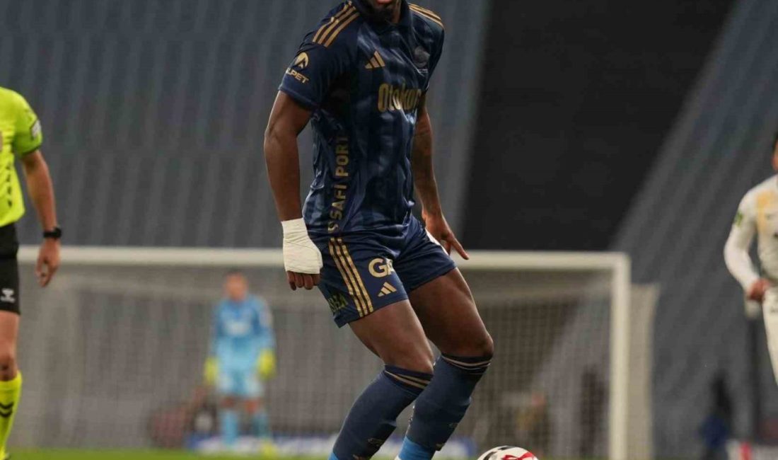 Fenerbahçe’nin Kolombiyalı forveti Jhon Duran, Eyüpspor ağlarını sarsarak ligdeki 3.