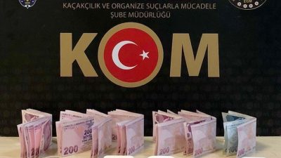 Kars’ta MTSK sınavına operasyon düzenlendi. Operasyonda çok sayıda kopya çekme