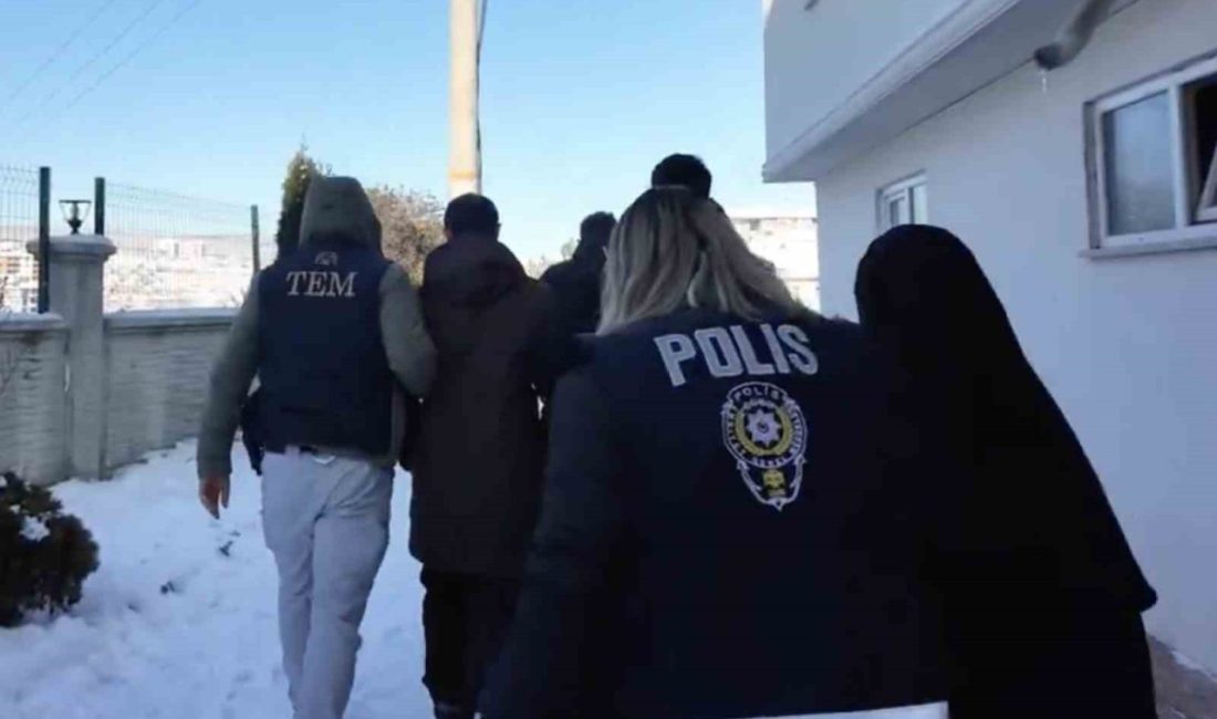 Kastamonu’da DEAŞ silahlı terör örgütüne yönelik düzenlenen operasyonda 4 şüpheli