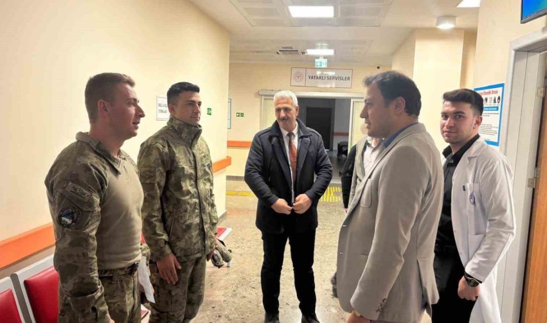 Aydıntepe Kaymakamı Ertuğrul Bayram, Halk Eğitimi Merkezi kursiyerlerini ve İlçe